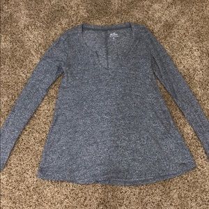 Hollister V-neck long sleeve